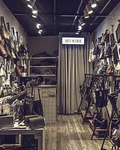 fraud-purchase-retail-store